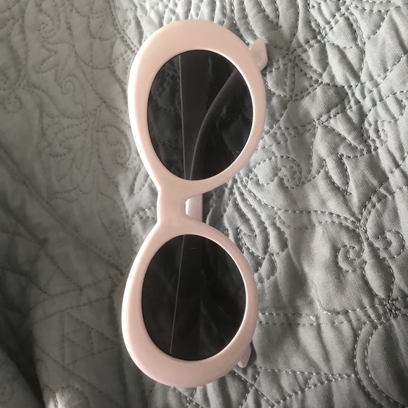 Clout sunglasses - Picture 2 of 2
